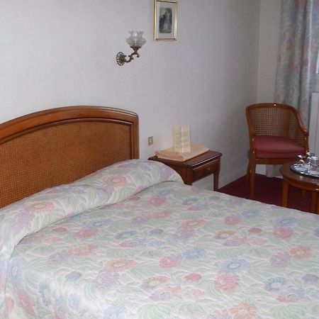 Hotel Aiglon Menton Værelse billede
