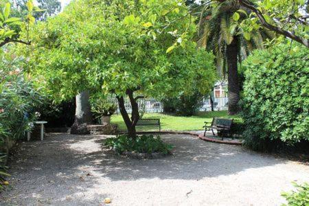 Hotel Aiglon Menton Eksteriør billede